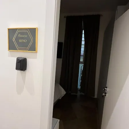Luxury Apartments, Piazza Di Spagna-2